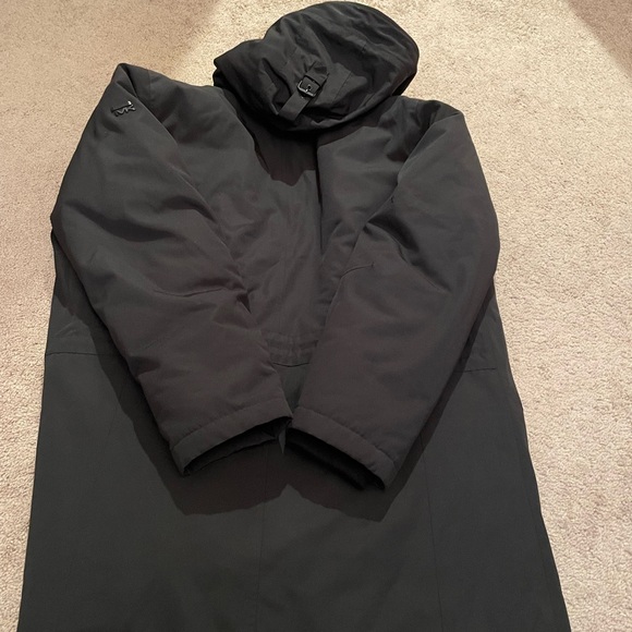 Michael Kors Modern Fit
Hooded All Weather Anorak
Jacket - Picture 2 of 7